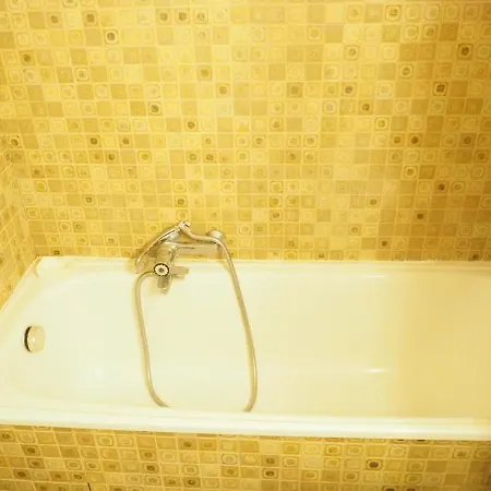 Le Tanneur, Vintage Hypercentre